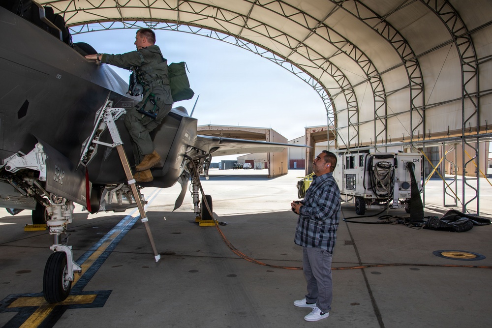 Edwards continues F-35 developmental testing for the warfighter