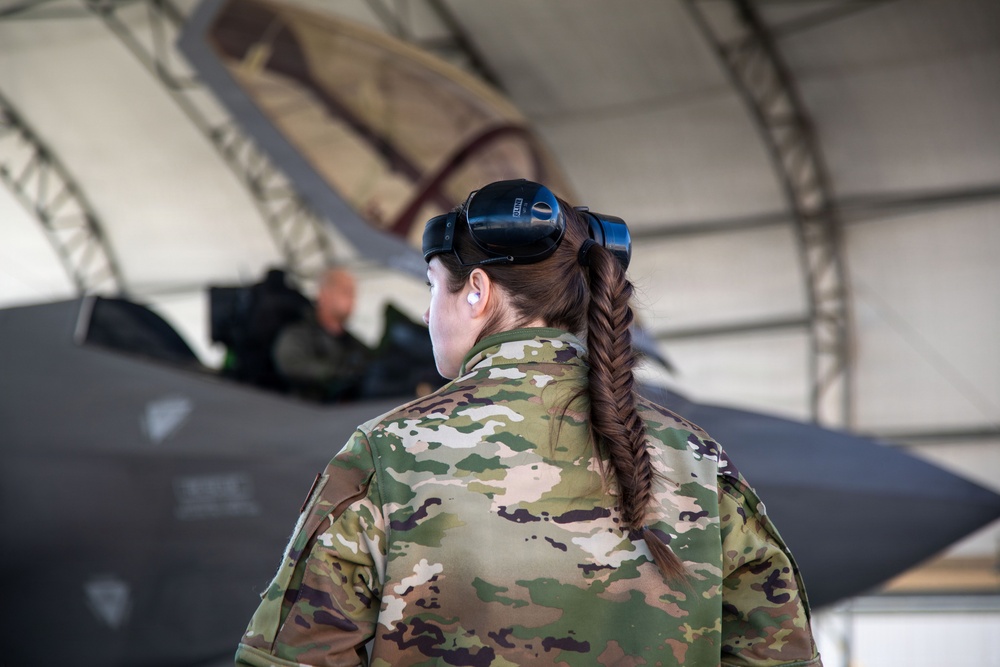 Edwards continues F-35 developmental testing for the warfighter