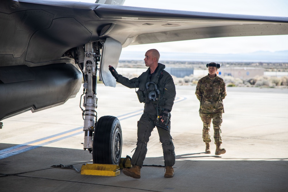 Edwards continues F-35 developmental testing for the warfighter