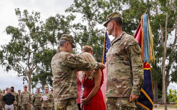 25th Infantry Division Honors Bartholomees Family During Farewell Awards Ceremony