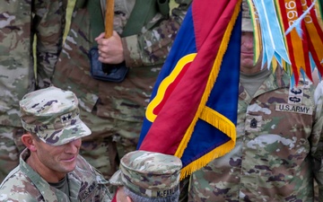 25th Infantry Division Welcomes VanAntwerp, Farewells West Point-Bound Bartholomees