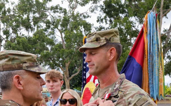 25th Infantry Division Honors Bartholomees Family During Farewell Awards Ceremony