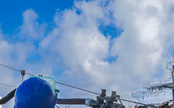 USS Benfold Conducts a Replenishment-at-Sea