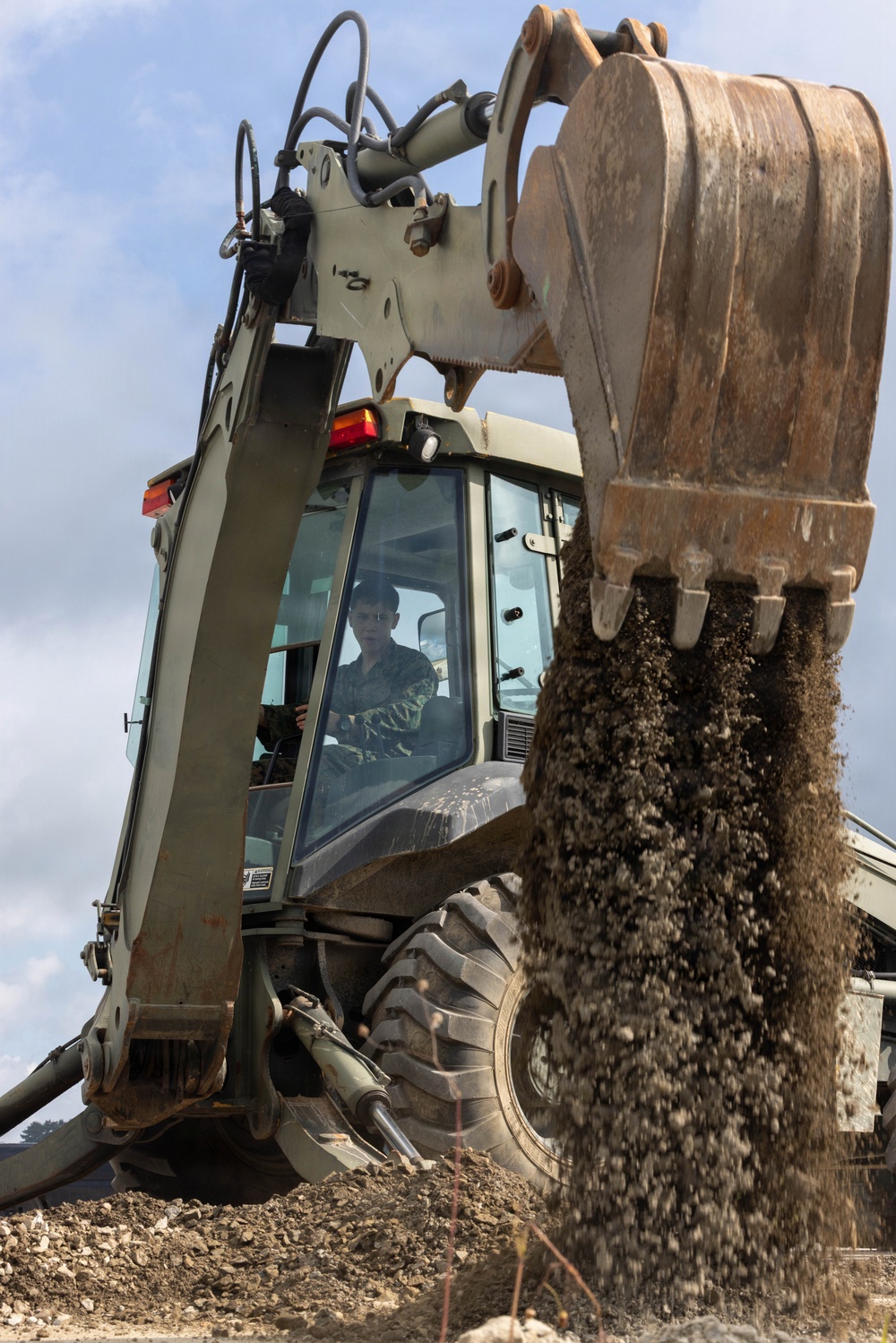 MWSS-171 conducts airfield damage repair and CBRN training during KMEP 26.2