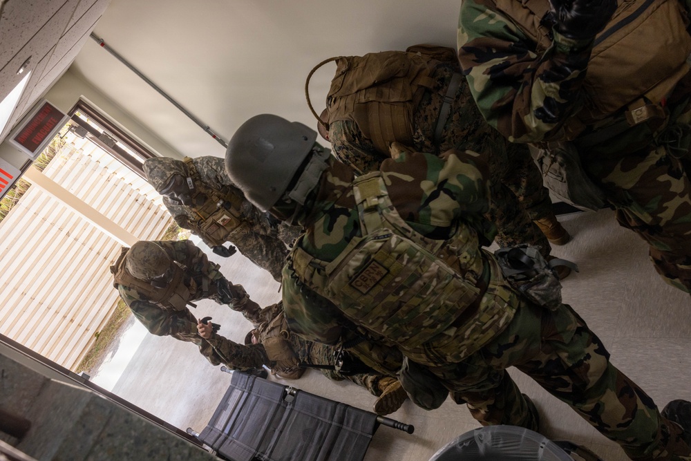 MWSS-171 conducts airfield damage repair and CBRN training during KMEP 26.2