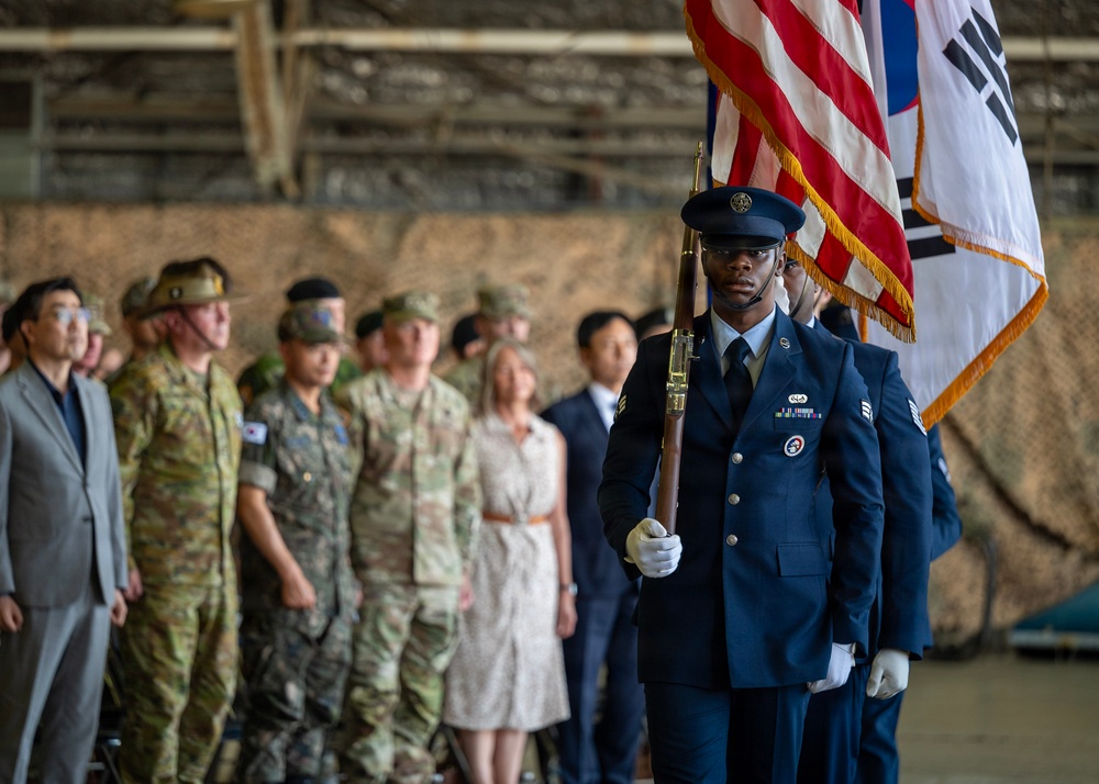 Seventh Air Force welcomes new commander