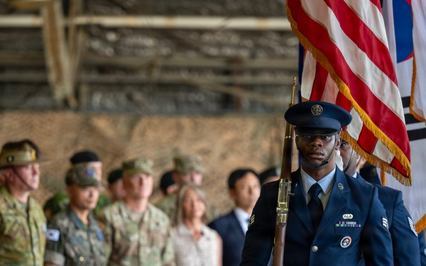 Seventh Air Force welcomes new commander