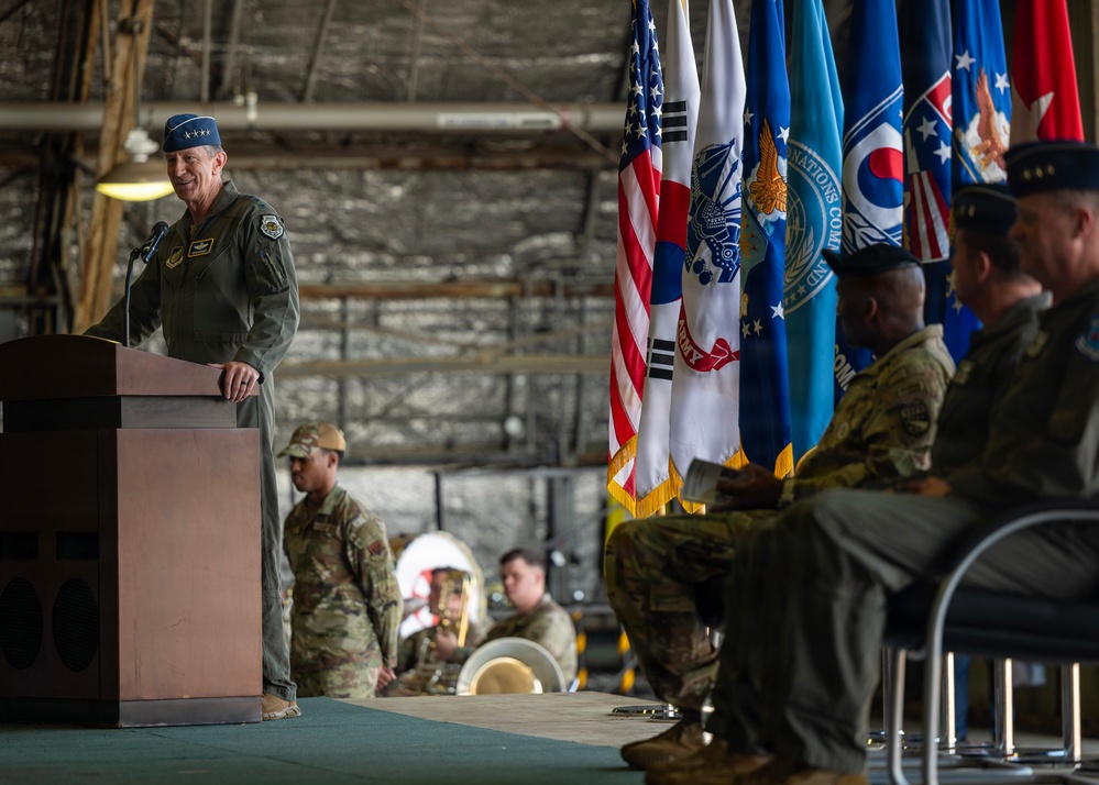 Seventh Air Force welcomes new commander