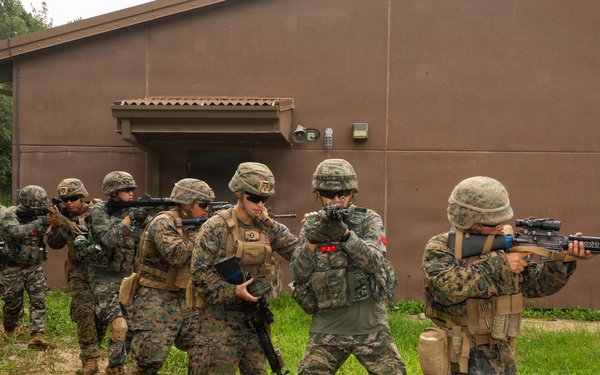 9th ESB Marines, Members of the ROK Marine Corps Conduct Bilateral Breaching