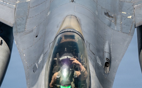 KC-135 refuels F16s for theater stability