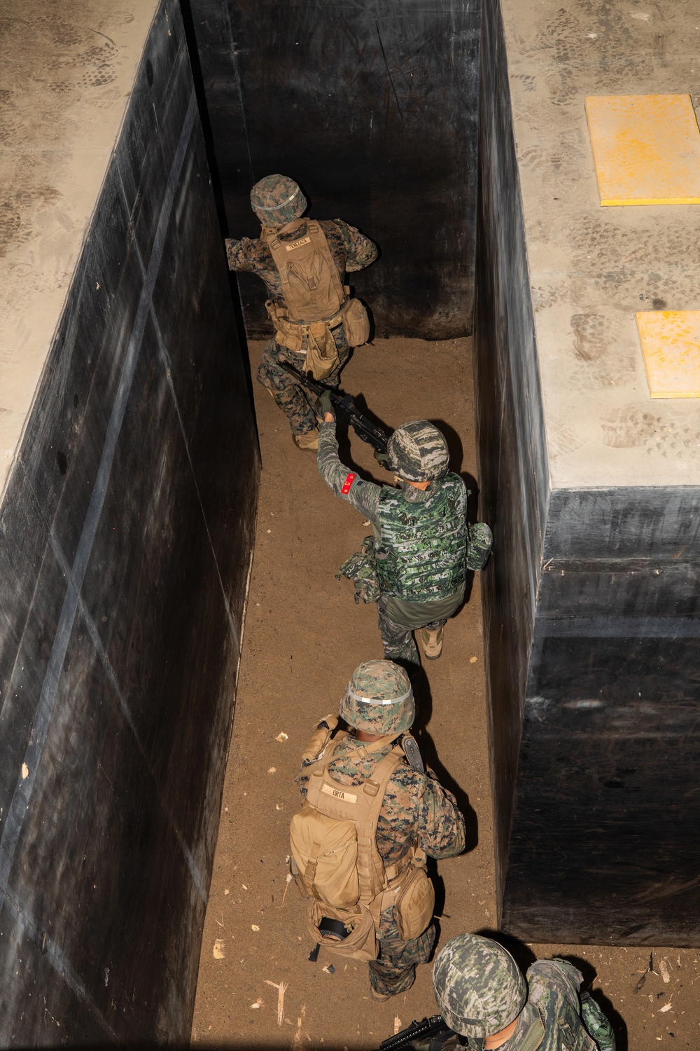 9th ESB Marines, Members of the ROK Marine Corps Conduct Bilateral Breaching