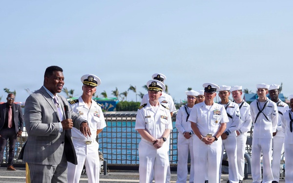 Ambassador Herschel Walker, U.S. Ambassador to the Commonwealth of The Bahamas, Visits USS Cooperstown in Nassau, Bahamas.