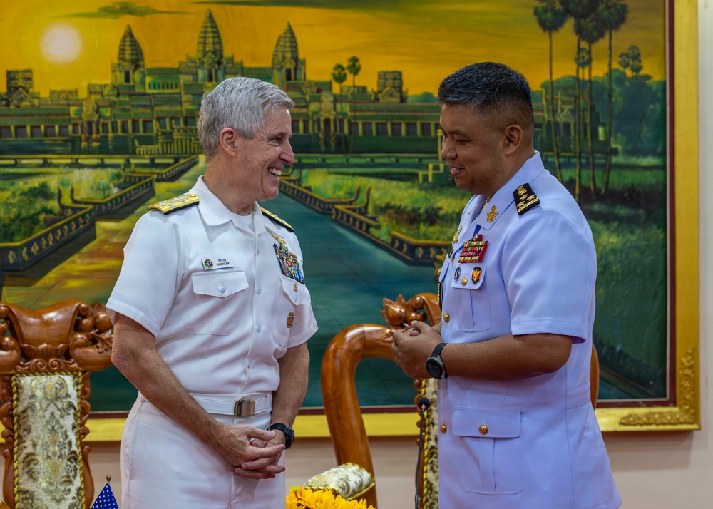 Commander, U.S. Pacific Fleet, Meets With Commander of the Royal Cambodian Navy in Phnom Penh