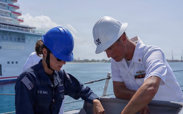 USS Cooperstown Gets Underway from Nassau, Bahamas.