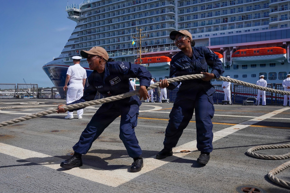 USS Cooperstown Gets Underway from Nassau, Bahamas.