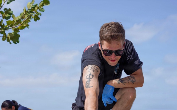 USS Cooperstown Sailors Volunteer in Nassau, Bahamas.