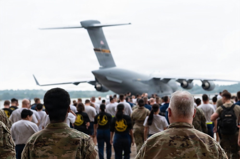 911th Maintenance Group: Running as one