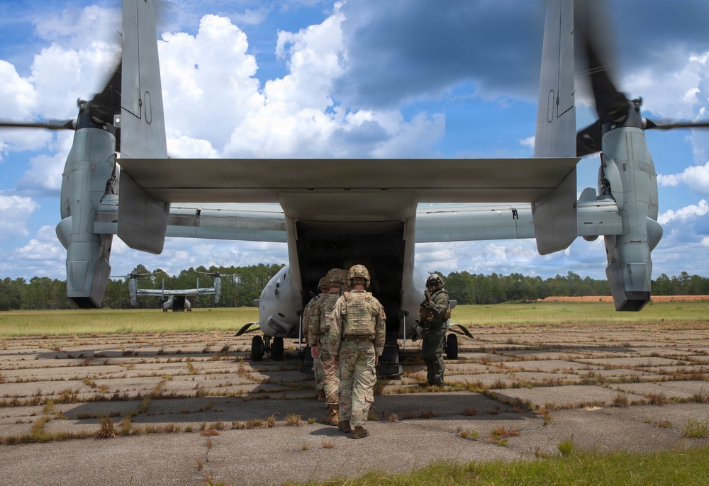 Marine-Army Tactical Refueling Training