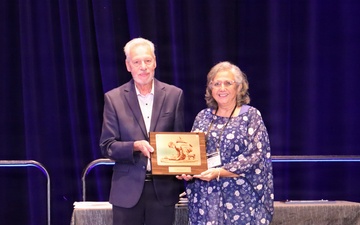 NAMRU EURAFCENT Receives Award at MHSRS 2026