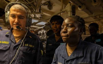 Seamanship Training Team aboard USS Gonzalez