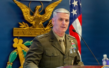 VCJCS Presents Purple Heart to Operation Iraqi Freedom Vets