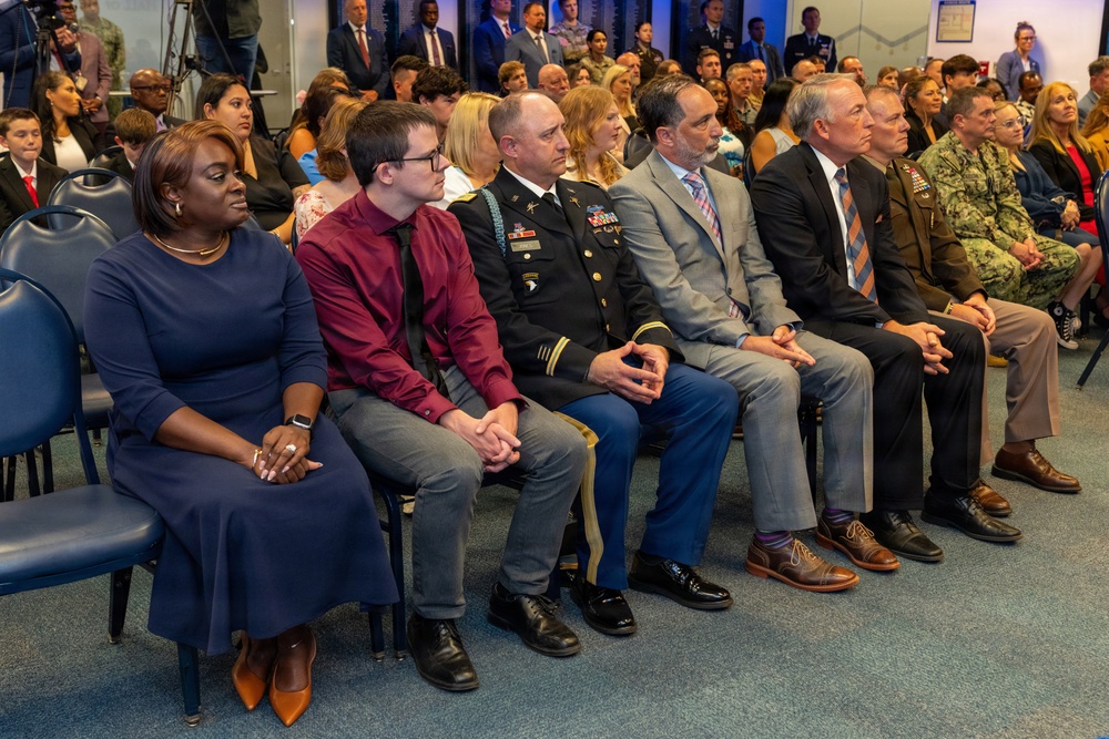 VCJCS Presents Purple Heart to Operation Iraqi Freedom Vets