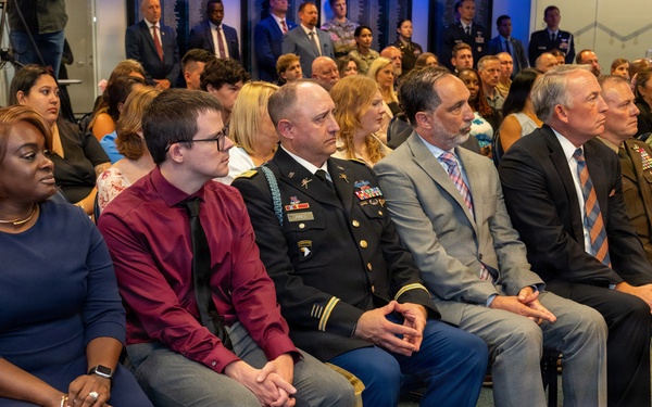 VCJCS Presents Purple Heart to Operation Iraqi Freedom Vets