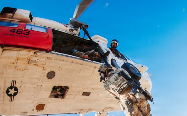 EOD Technicians Conduct Mountain Terrain Drills