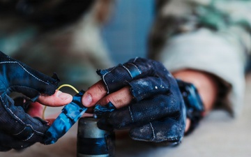 EOD Technicians Conduct Mountain Terrain Drills