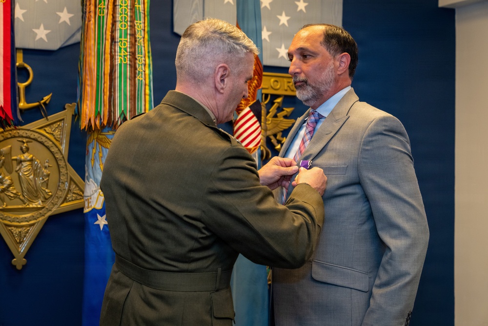 VCJCS Presents Purple Heart to Operation Iraqi Freedom Vets