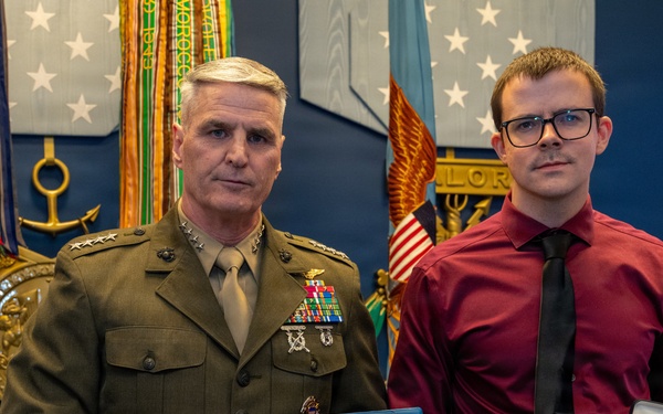 VCJCS Presents Purple Heart to Operation Iraqi Freedom Vets