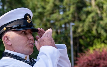 Trident Refit Facility-Bangor conducts change of command ceremony