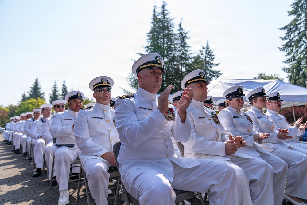Trident Refit Facility-Bangor conducts change of command ceremony
