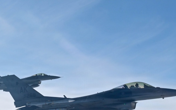 Joint Force Demonstrates Integrated Air, Land Capabilities for Arctic Homeland Defense