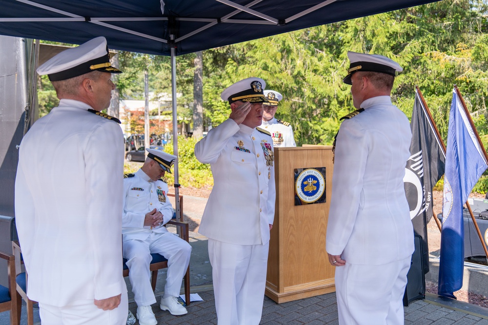 Trident Refit Facility-Bangor conducts change of command ceremony