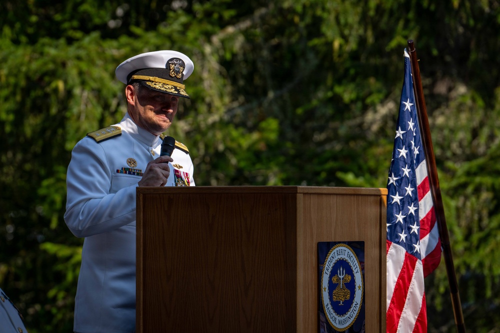 Trident Refit Facility-Bangor conducts change of command ceremony
