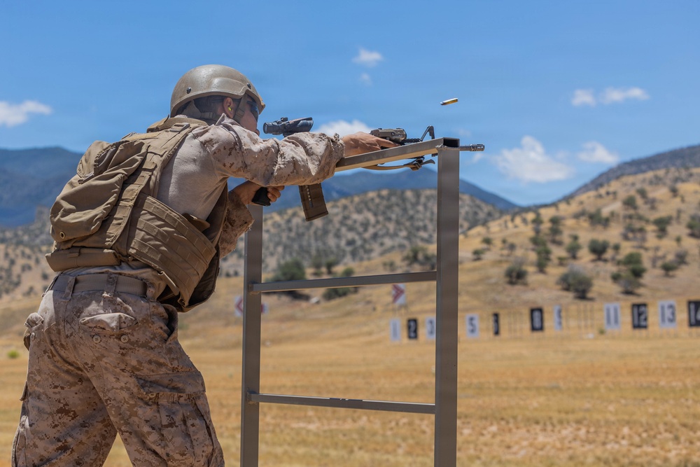 1st MLG Marines complete Annual Rifle Qualification range while deployed on the southern border
