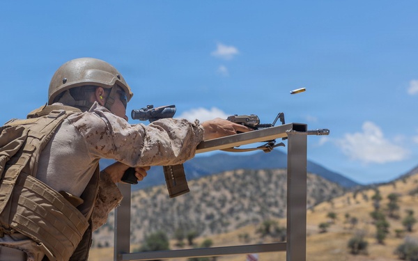 1st MLG Marines complete Annual Rifle Qualification range while deployed on the southern border