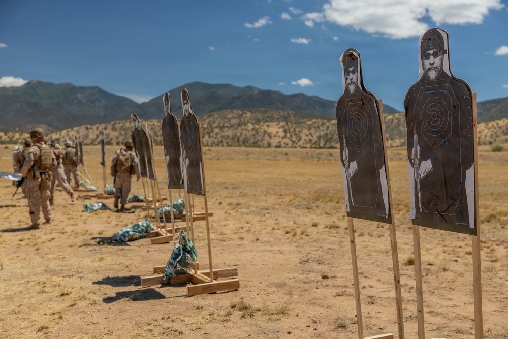 1st MLG Marines complete Annual Rifle Qualification range while deployed on the southern border