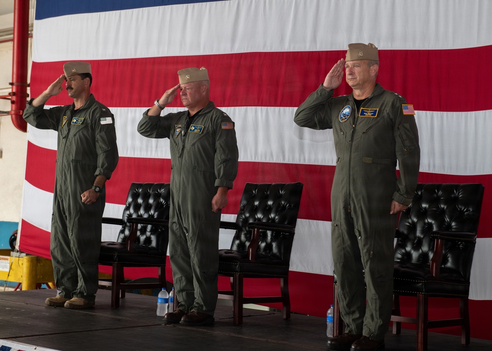 TW-4 Holds Change of Command Ceremony