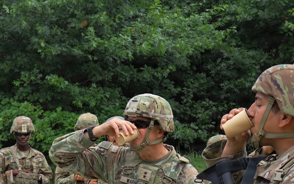 Maj. Gen. Matthew S. Warne Visits Soldiers