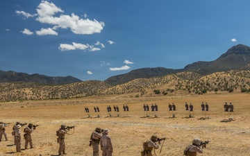 1st MLG Marines complete Annual Rifle Qualification range while deployed on the southern border
