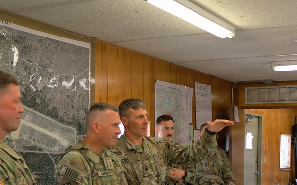 Maj. Gen. Matthew S. Warne Visits Soldiers