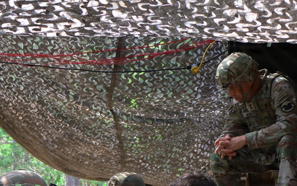 Maj. Gen. Matthew S. Warne Visits Soldiers