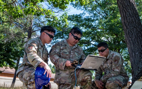 Combat communications Airmen build a radio frequency kit