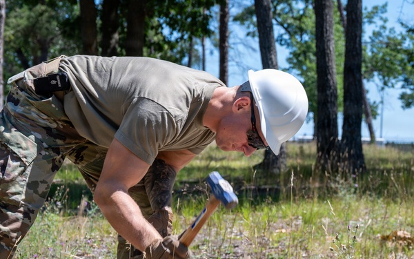 Combat communications Airmen build a radio frequency kit