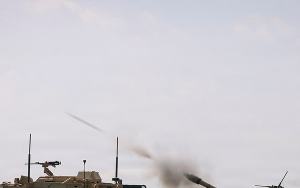 U.S. Army Soldiers with the NATO FLF Battle Group conduct live fire exercise in Poland
