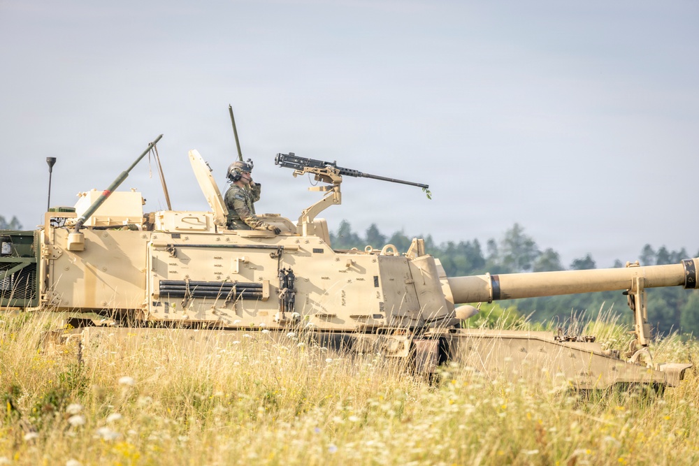 U.S. Army Soldiers with the NATO FLF Battle Group conduct live fire exercise in Poland