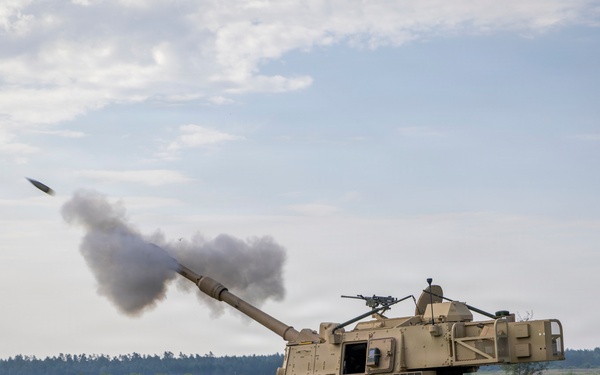 U.S. Army Soldiers with the NATO FLF Battle Group conduct live fire exercise in Poland
