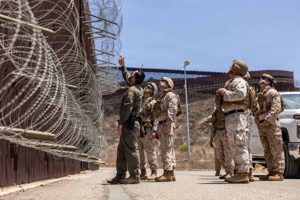 CLB-7 Marines Conduct Engineering Reconnaissance in San Diego Sector